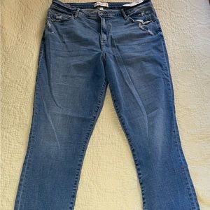 SOLD. Abercrombie & Fitch Curve Love Jeans